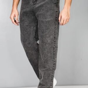 Baggy Fit Cargo Jeans: 07