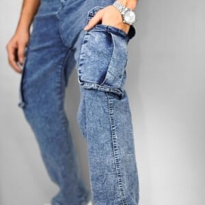 Baggy Fit 6-Pocket Cargo Jeans: 01